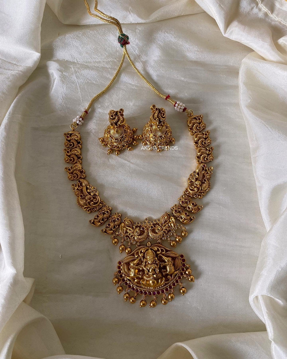 Golden Nagasi bridal necklace Aksha Trends 