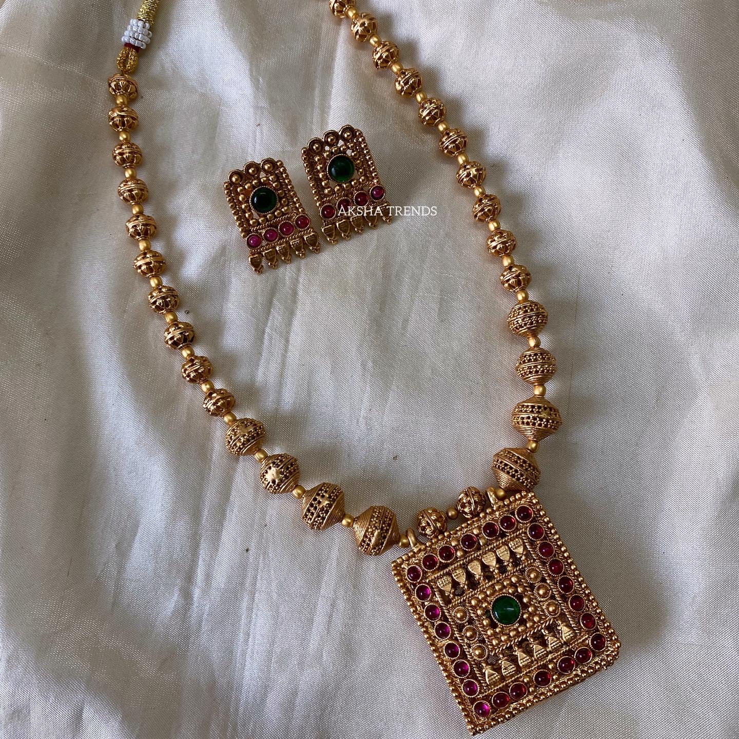 Reversible necklace Aksha Trends