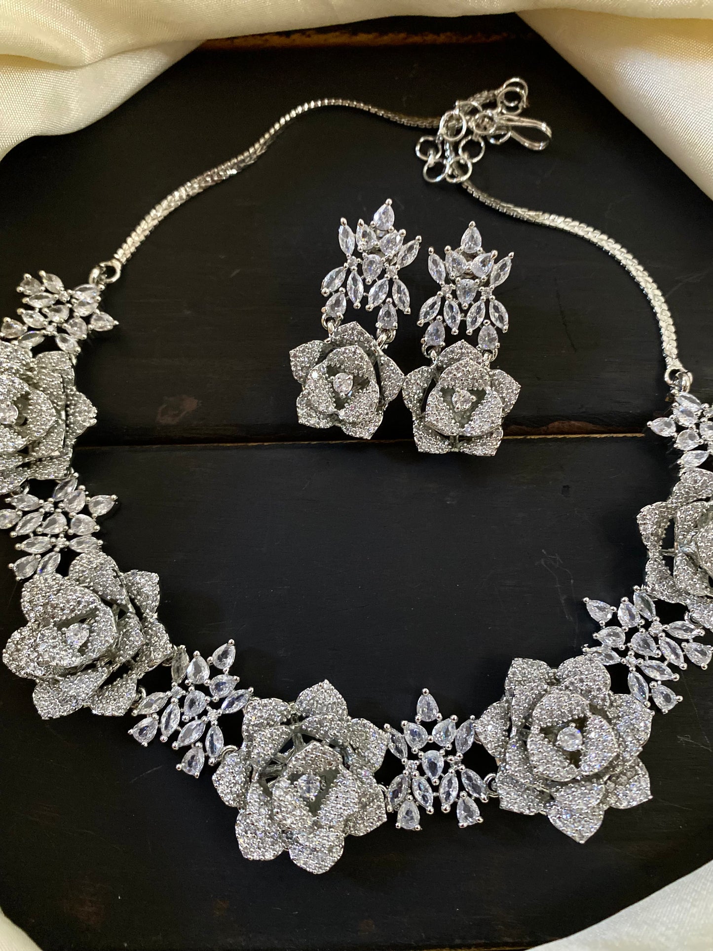 Silver flower diamond necklace Aksha Trends