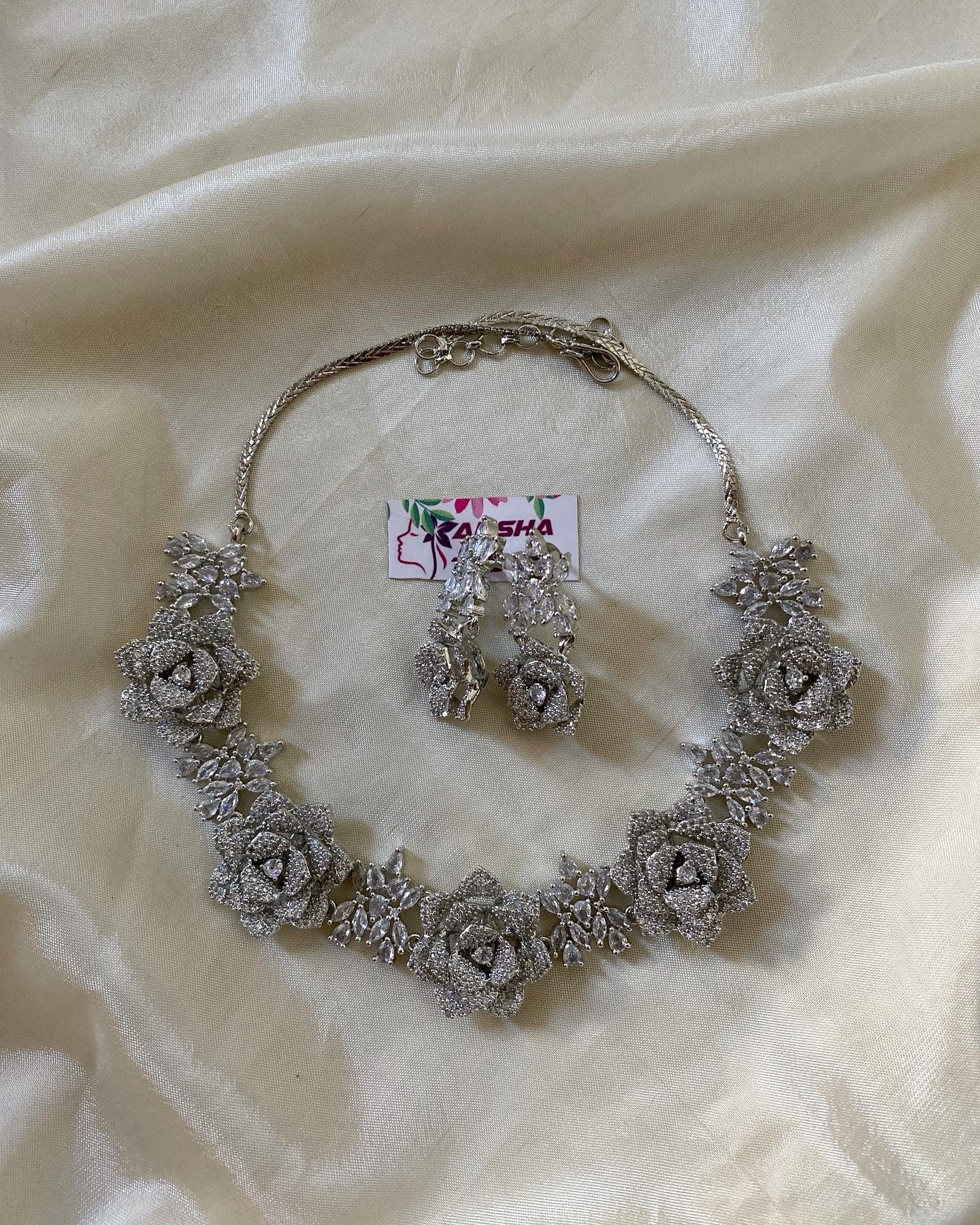 Pretty Rhinestone Bow Necklace Silver Tone | eBay