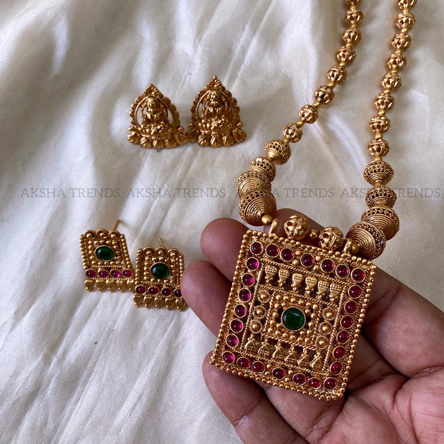Reversible necklace Aksha Trends