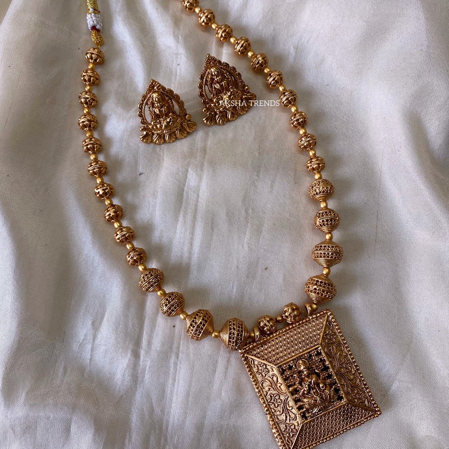 Reversible necklace Aksha Trends