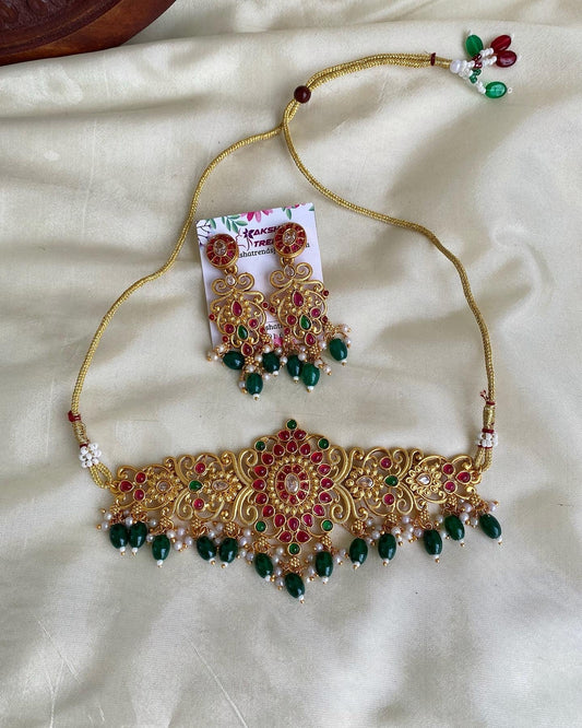 Emerald floral choker Aksha Trends