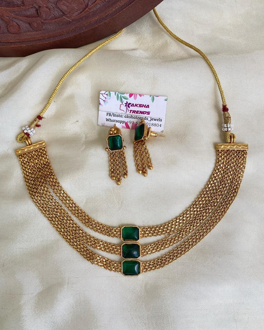 3 layere kemp antique necklace Aksha Trends