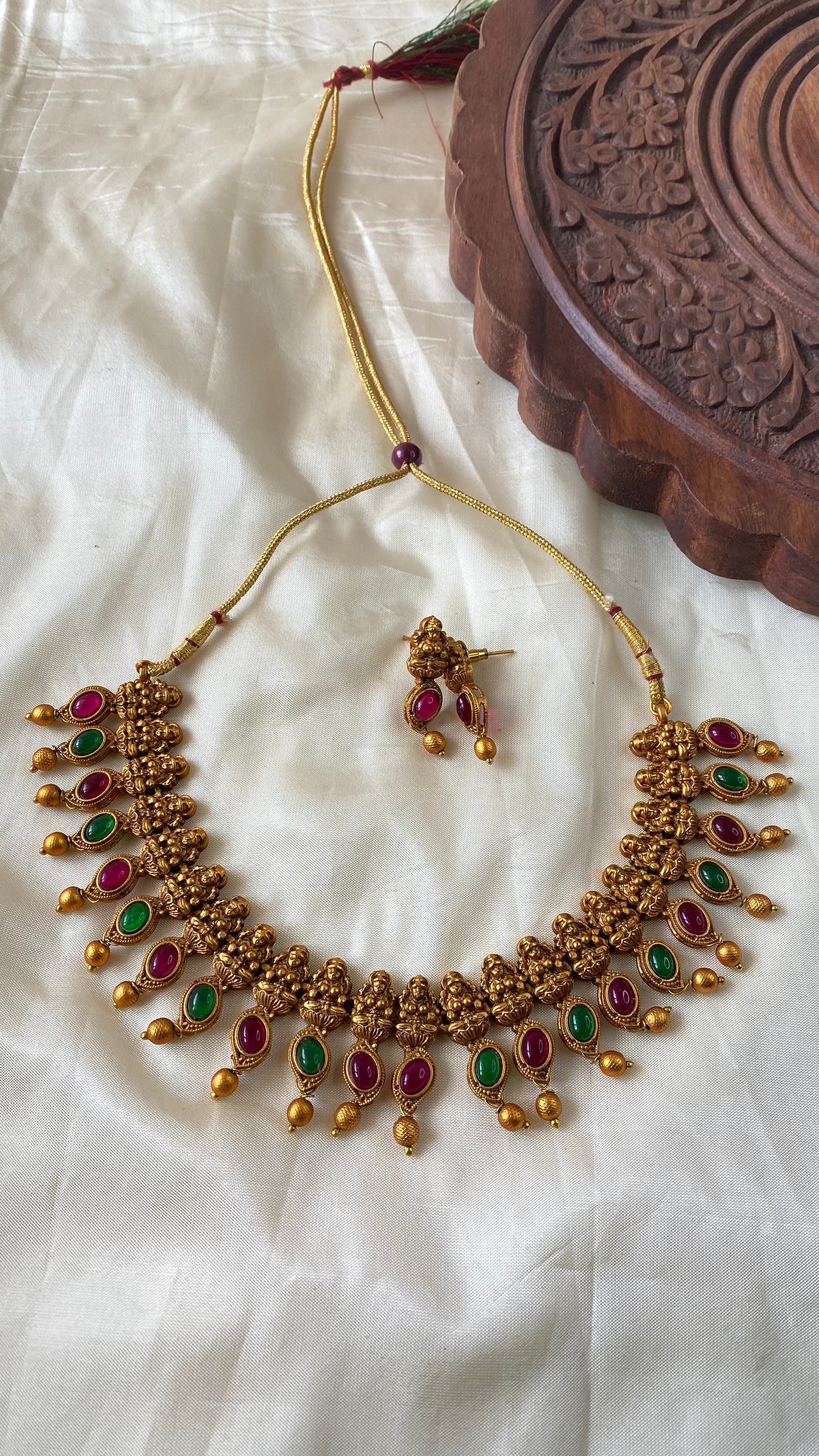 Lakshmi stone necklace Aksha Trends